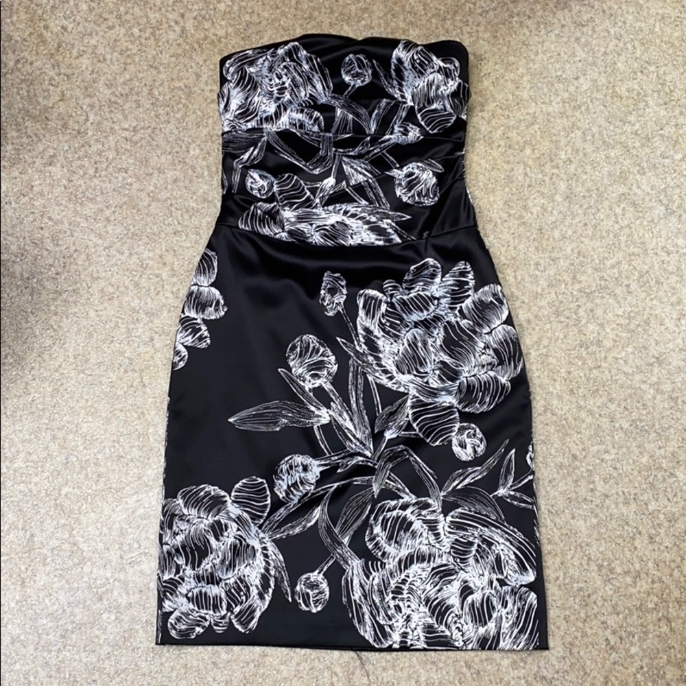 Gorgeous WHBM Strapless Dress